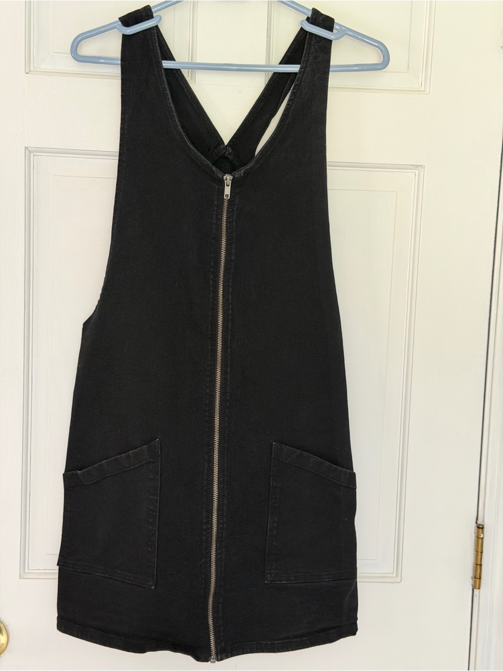 Black Zip-Front Pinafore Dress preppy minimalist